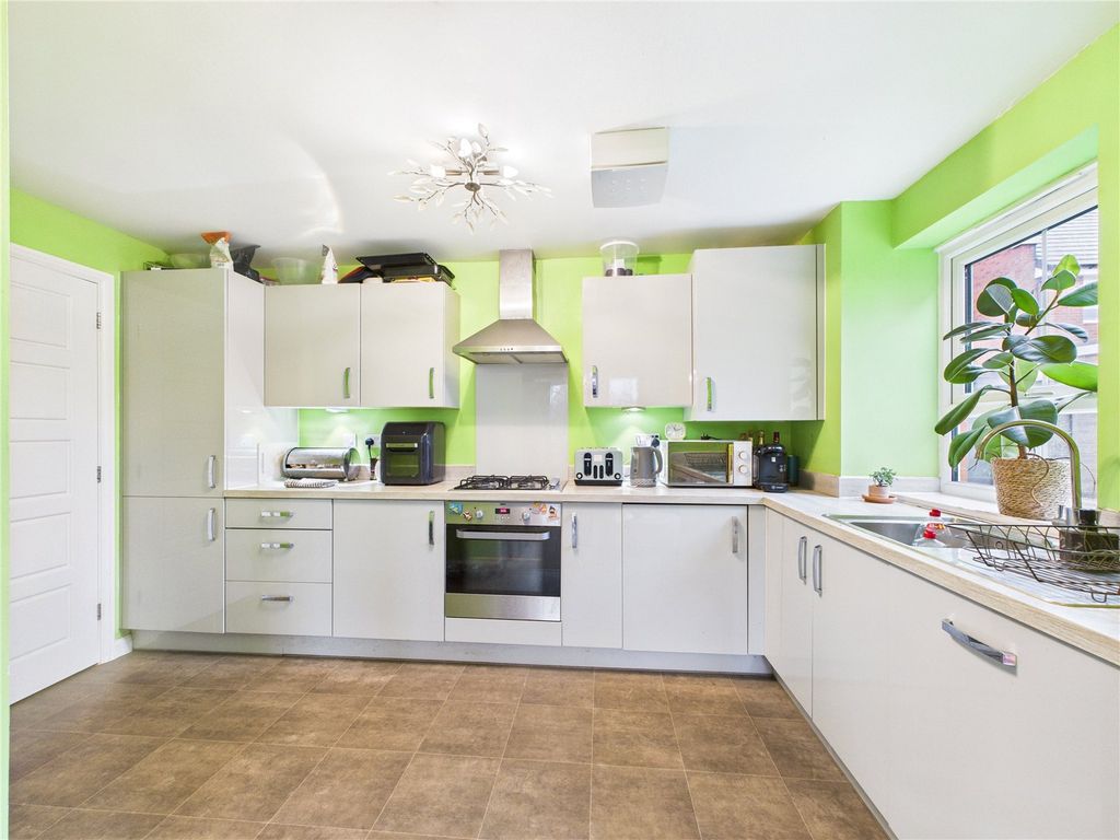 Property photo 2 of 18 Picture No. 05