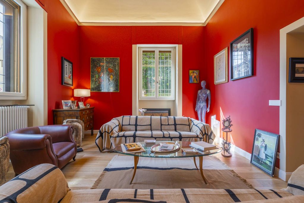 Property photo 1 of 25