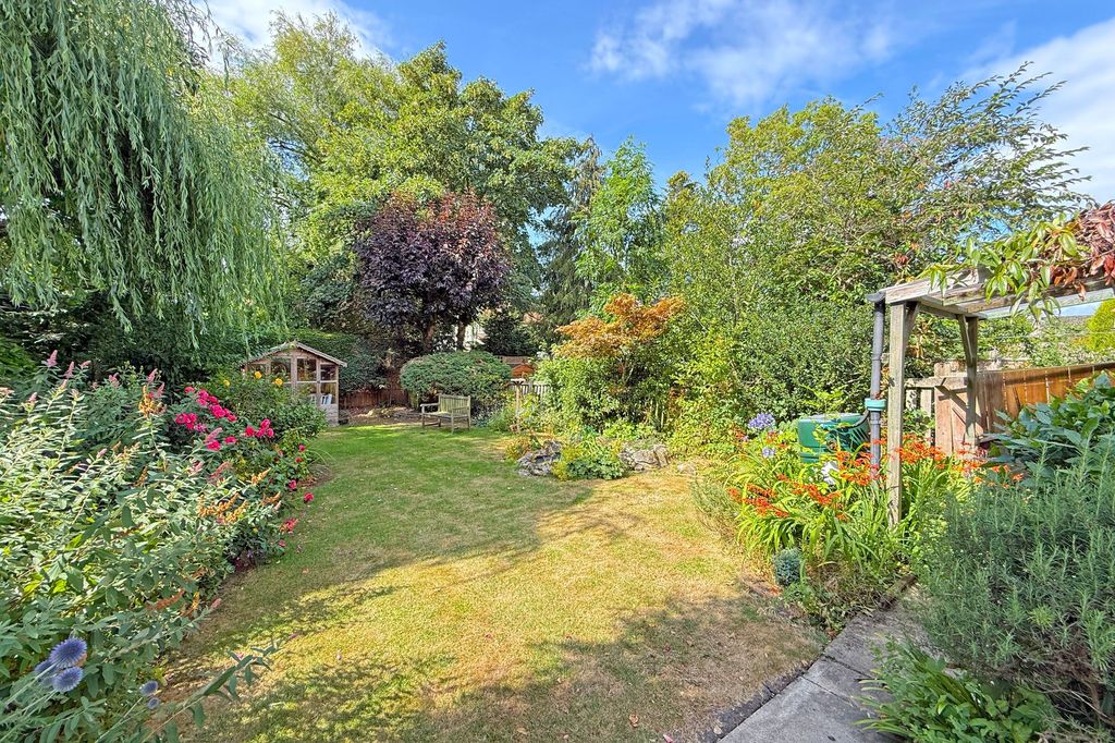 Property photo 2 of 16