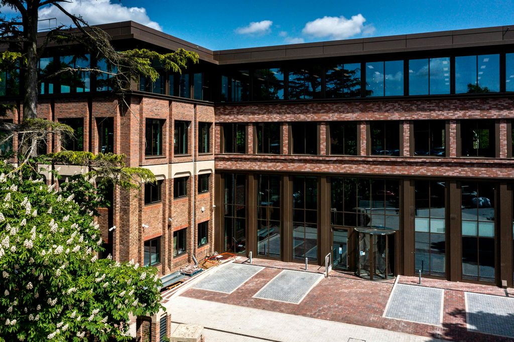 Property photo 2 of 10 20220508Canmoor178.Jpg