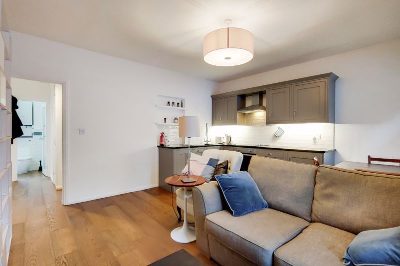 Property photo 3 of 9 Photo 2