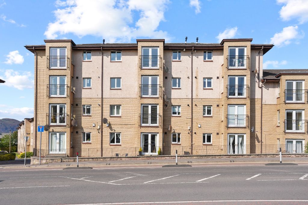 Property photo 1 of 14 4285040