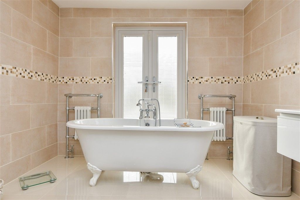 Property photo 3 of 16 Feature