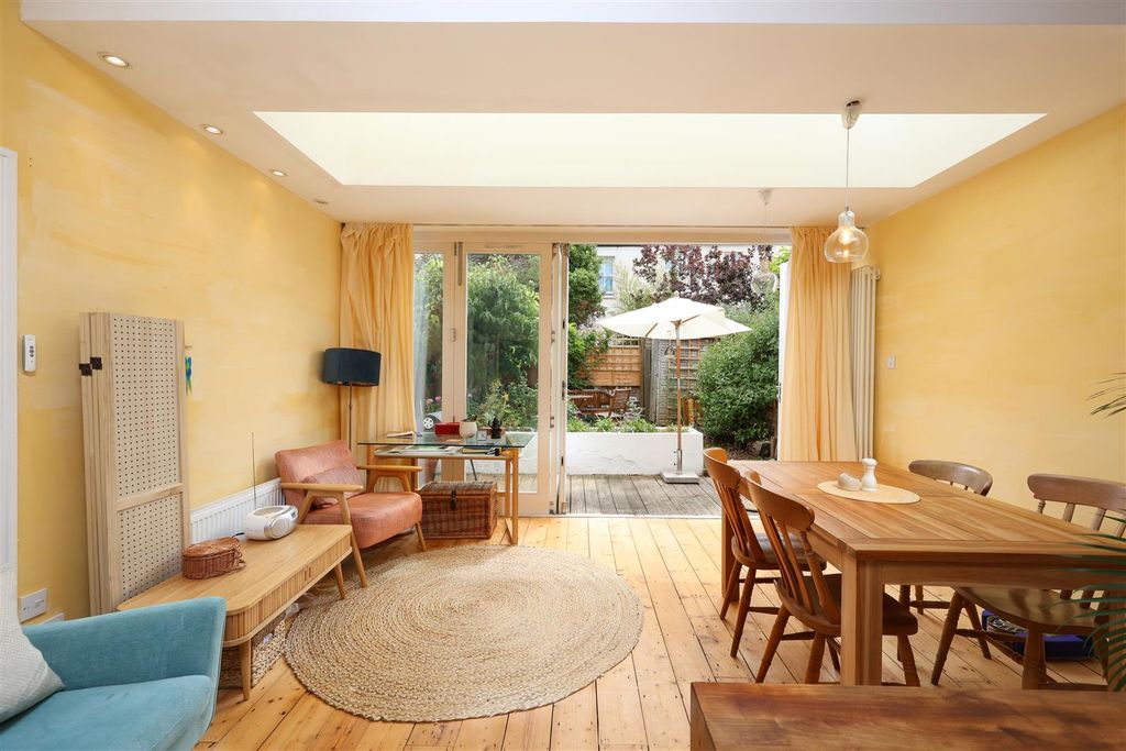 Property photo 1 of 21