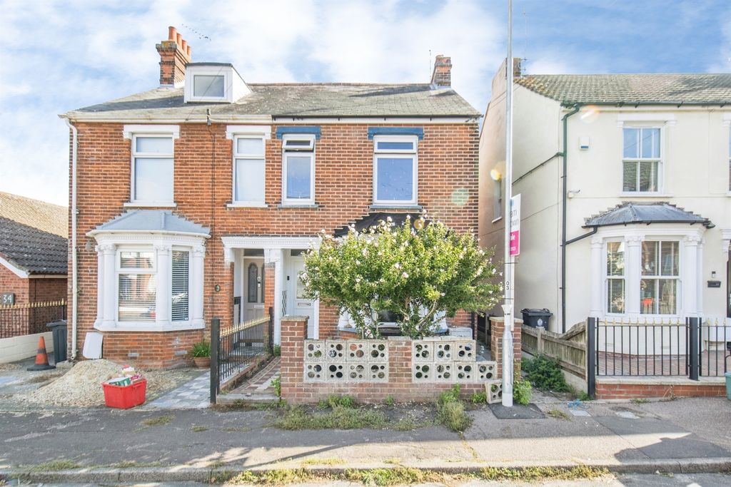 Property photo 1 of 15