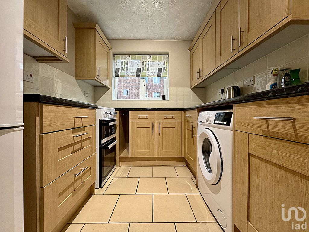 Property photo 2 of 11