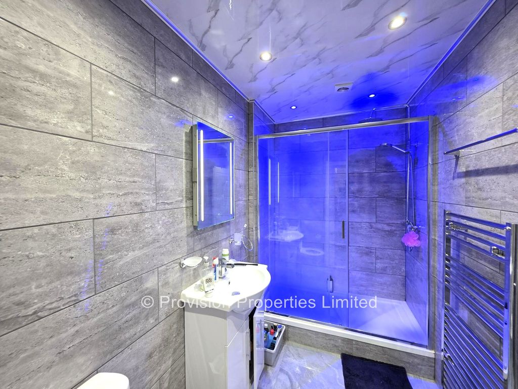 Property photo 2 of 10 Photo