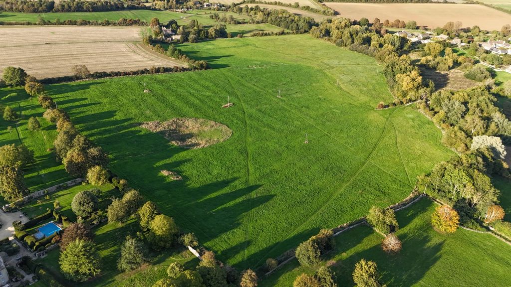 Property photo 2 of 4 Photo 2