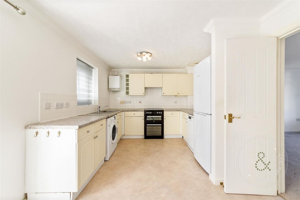 Property photo 2 of 26 Clos-Y-Hebog-18.Jpg