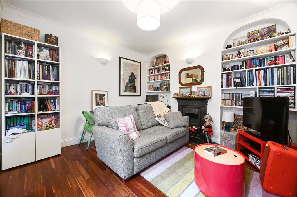 Property photo 3 of 8 Picture No. 19