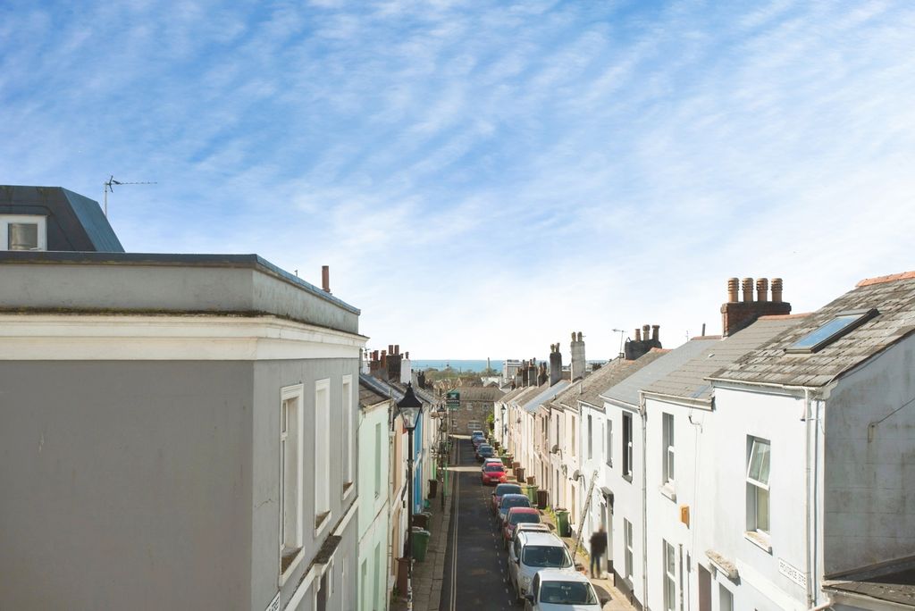 Property photo 2 of 19 Pbox-Img.Jpg