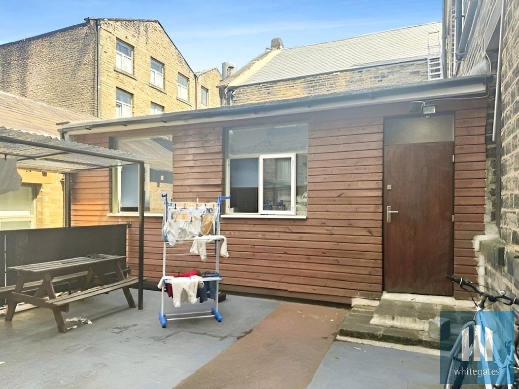 Property photo 1 of 5 Picture No. 08