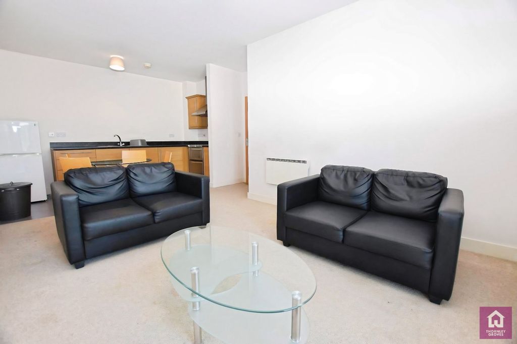 Property photo 3 of 11 Picture No. 33