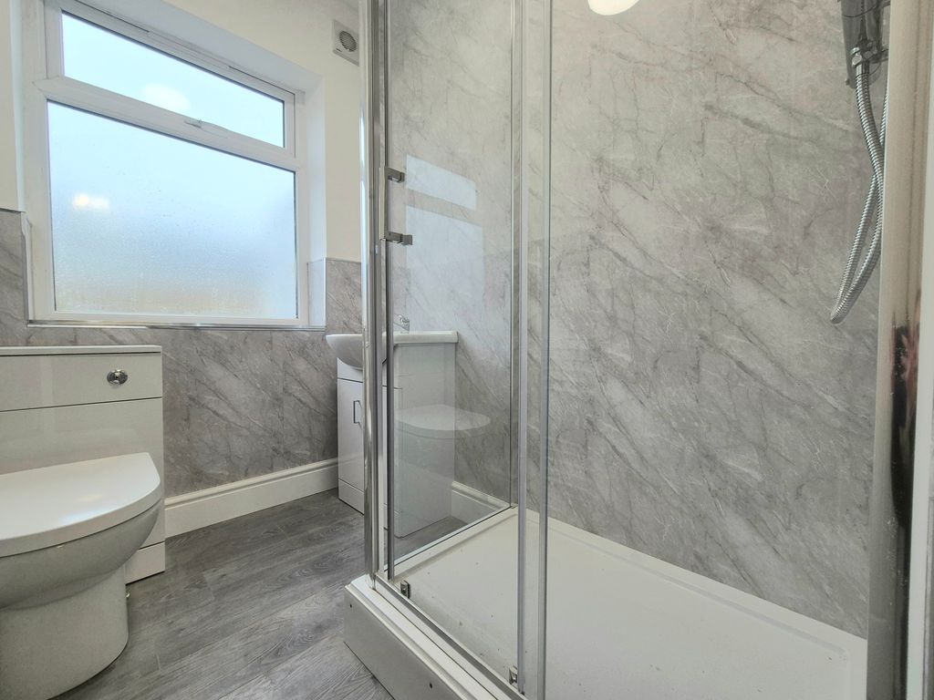 Property photo 2 of 8 Image