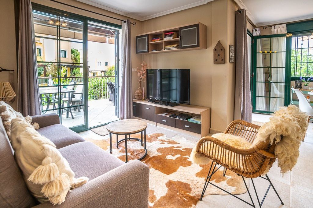 Property photo 2 of 34