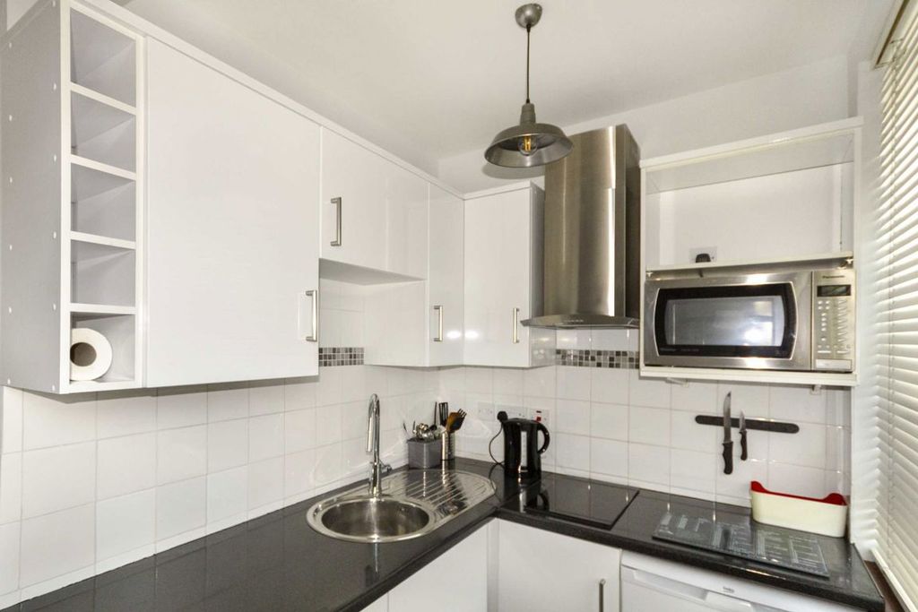 Property photo 2 of 2