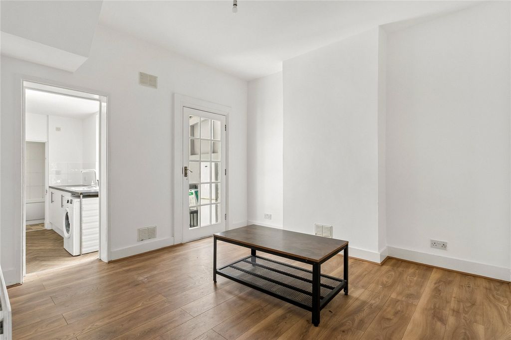 Property photo 3 of 14 Picture No. 29