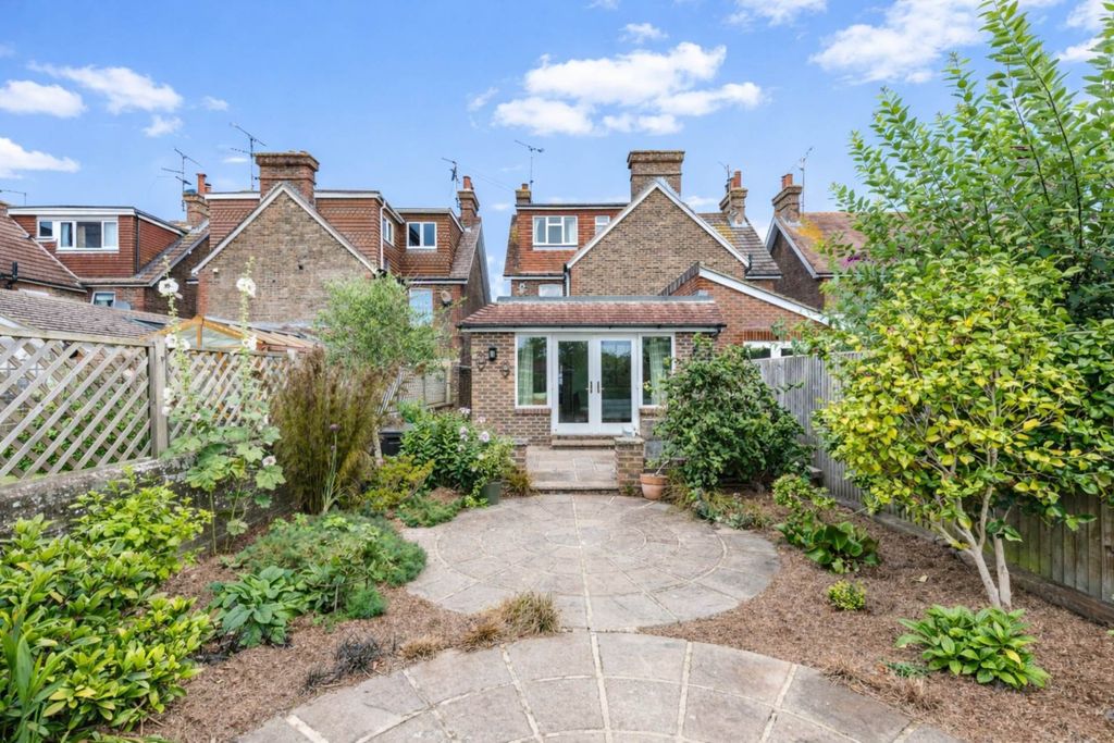 Property photo 2 of 14