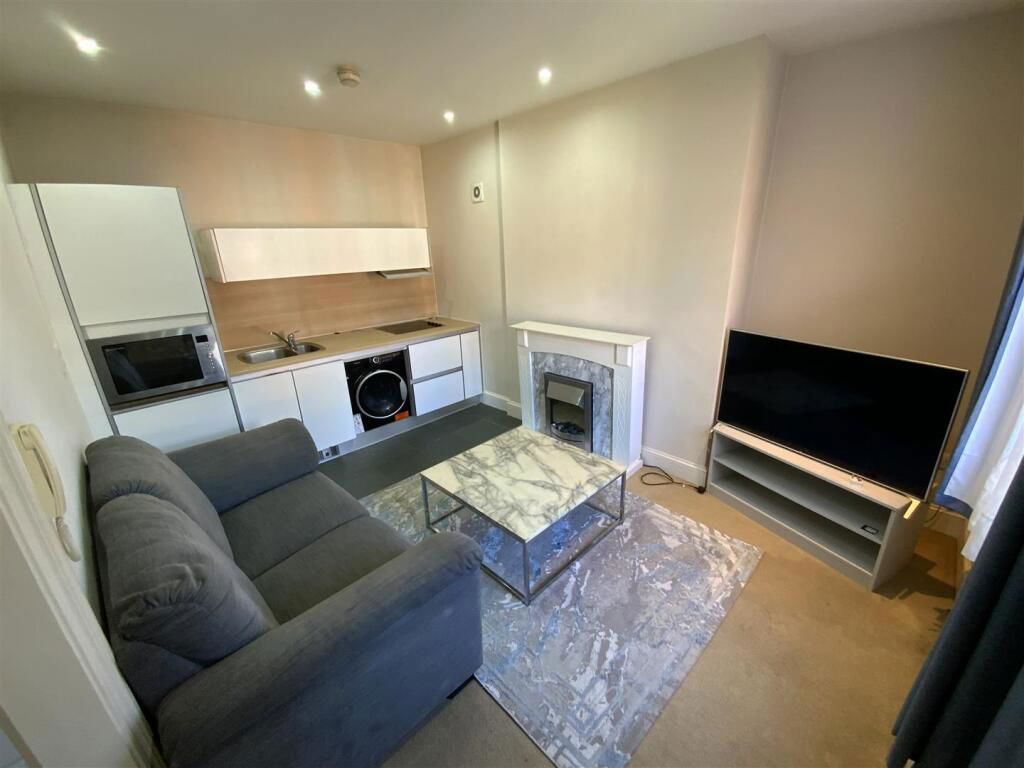 Property photo 2 of 5