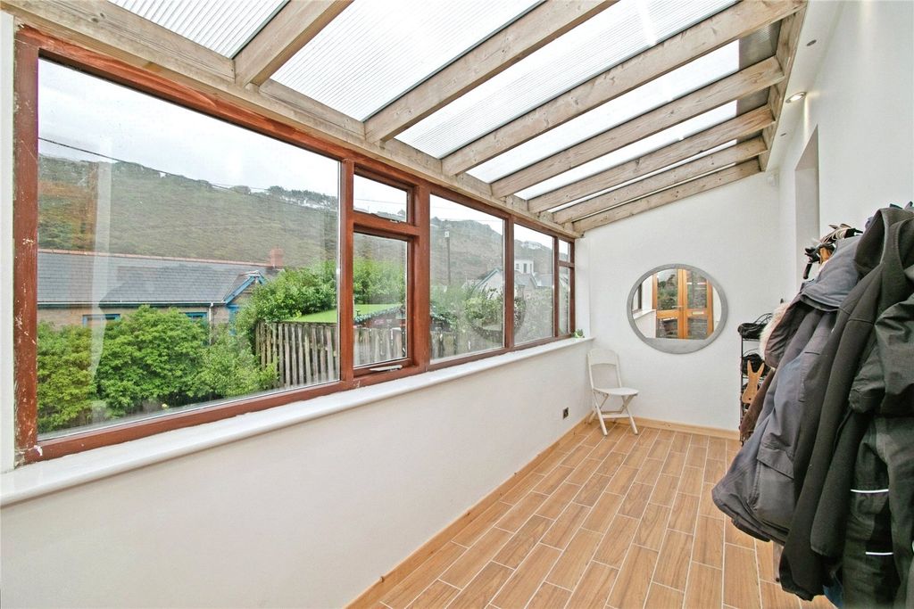 Property photo 3 of 12 Picture No. 30