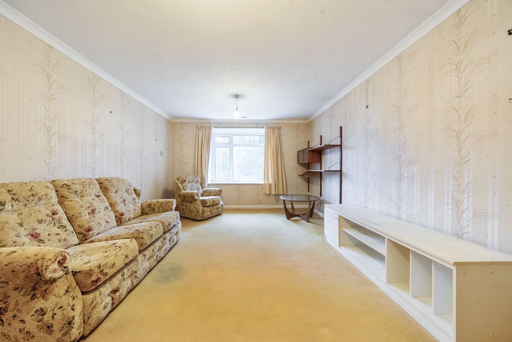 Property photo 3 of 14