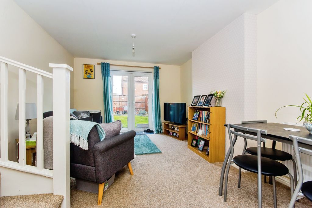 Property photo 2 of 17 Photography