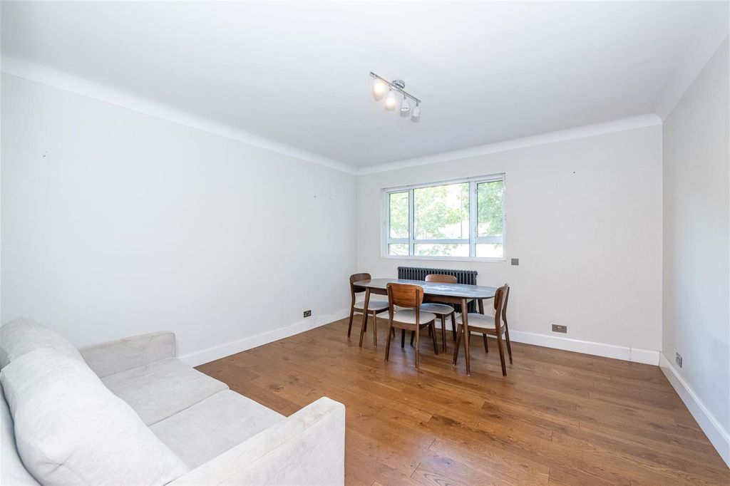 Property photo 3 of 10 Photo 2