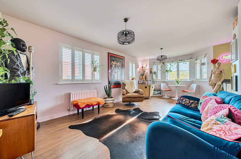 Additional image 4 of 1 bed flat for saleMaizey Road, Tadpole Garden Village, Swindon SN25