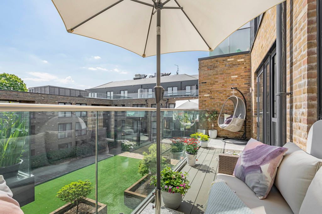 Property photo 1 of 16 Balcony