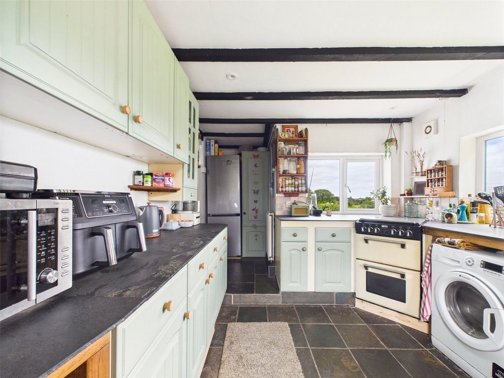 Property photo 2 of 15 Kitchen