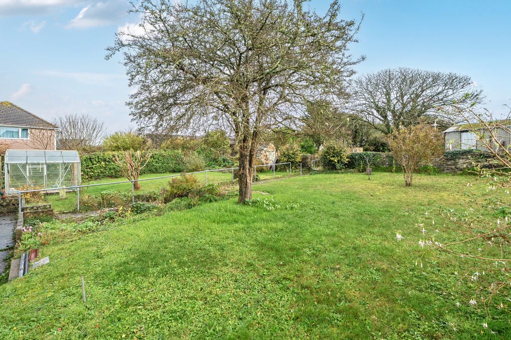 Property photo 3 of 3