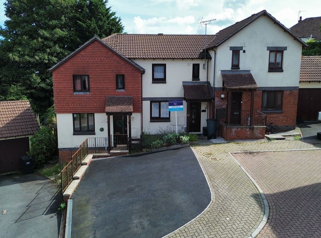 Property photo 3 of 19
