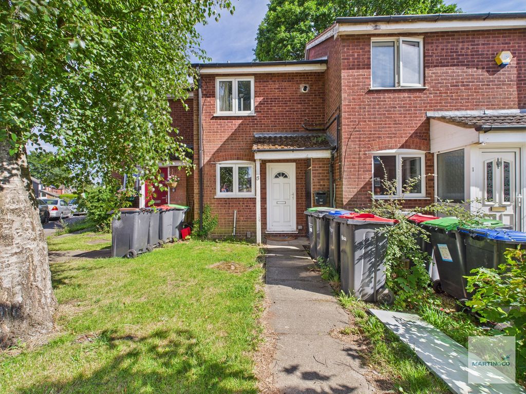 Property photo 1 of 11 Cam03394G0-Pr0326-Still011