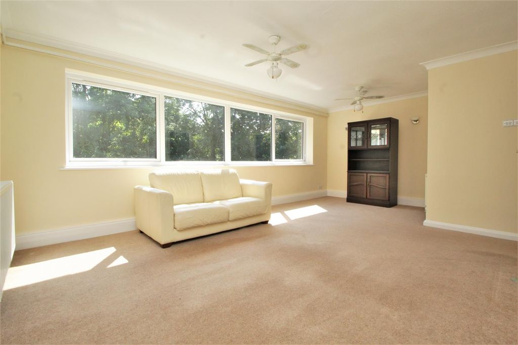 Property photo 3 of 10 Img_8292.Jpg