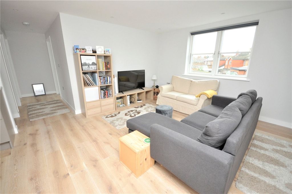 Property photo 3 of 11 Picture No. 06