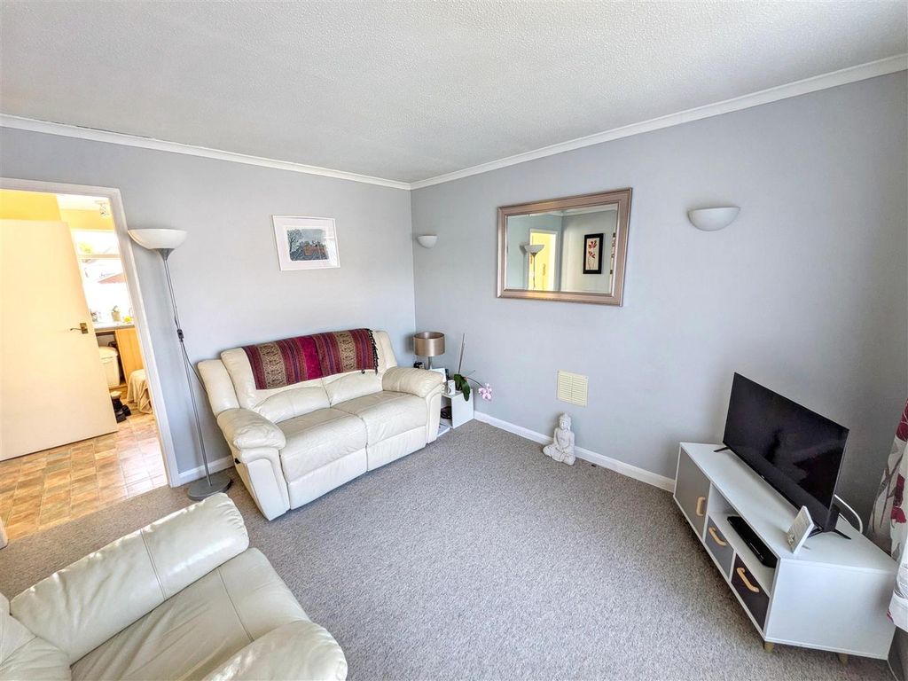 Property photo 3 of 12 Living Room