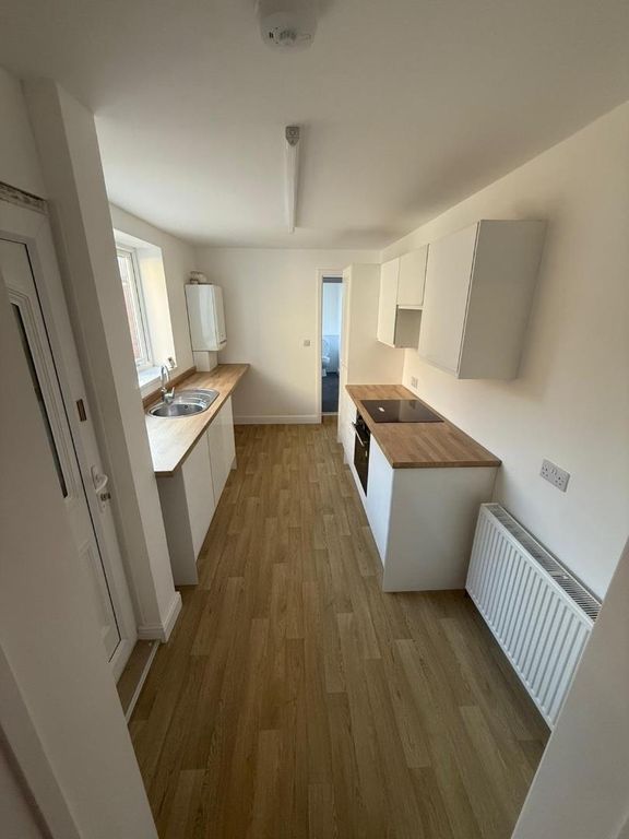 Property photo 3 of 9 A0Ed9Bb2-Da30-43E4-854B-Eb099c812326.Jpg