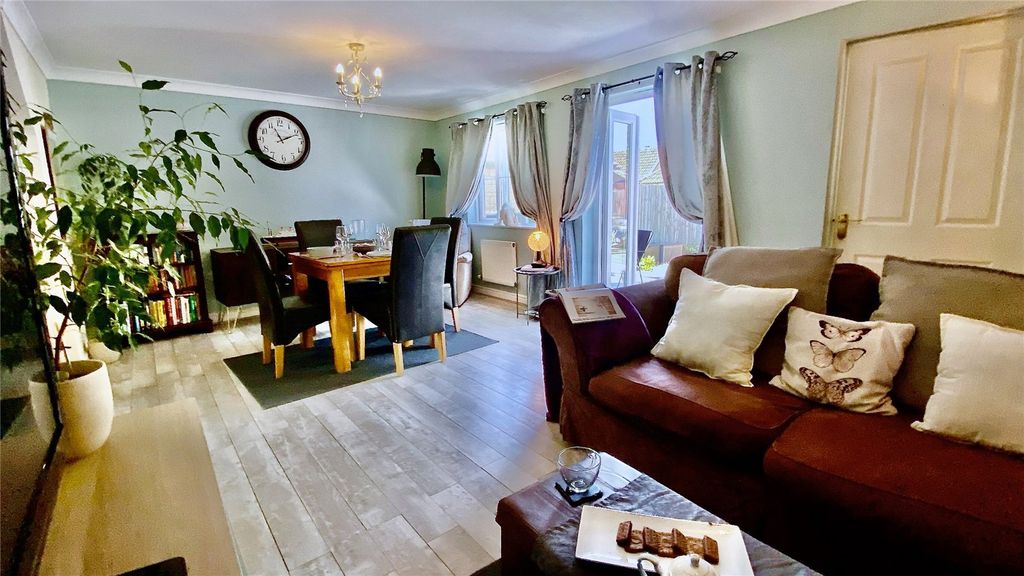 Property photo 3 of 15 Picture No. 04