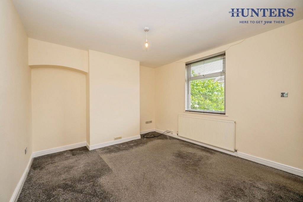 Property photo 2 of 19 Pbox-Img.Jpg