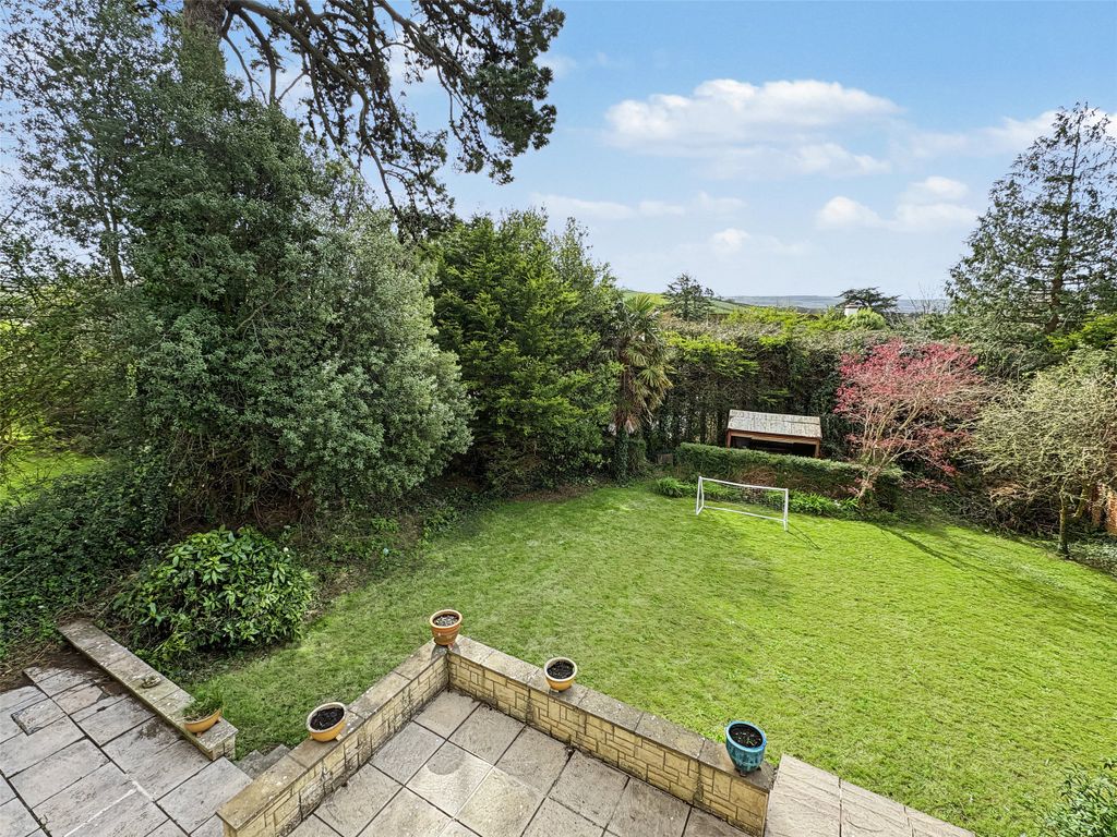 Property photo 3 of 15 Picture No. 25