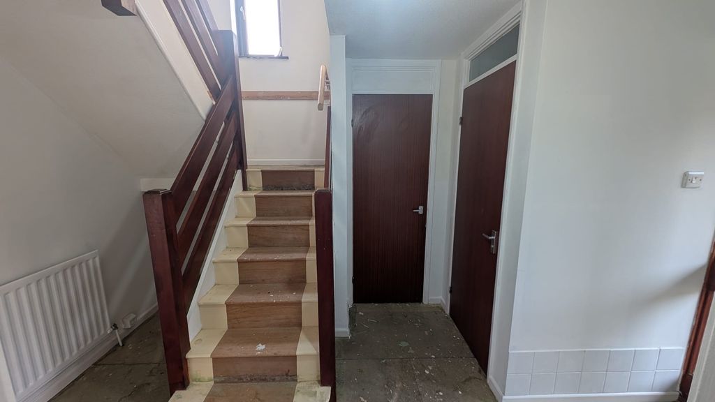 Property photo 3 of 13 3486D0Aa-68F8-4B7A-8448-D6Bfb3F90487