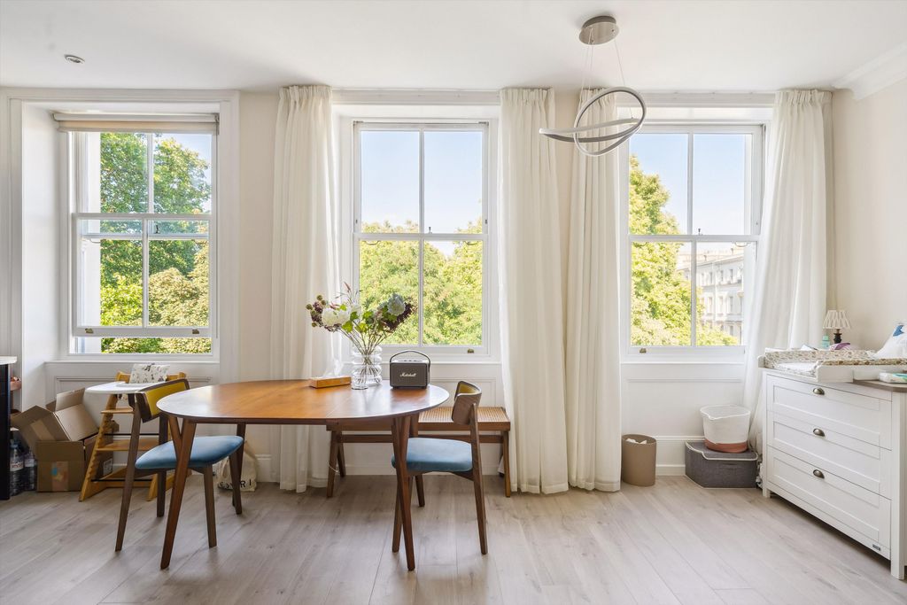 Property photo 1 of 14 Image