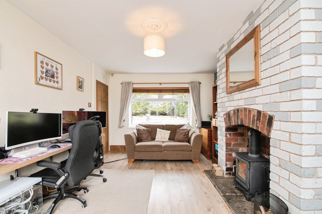 Property photo 2 of 17