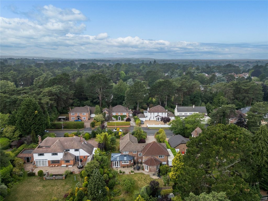 Property photo 2 of 19 Picture No. 21