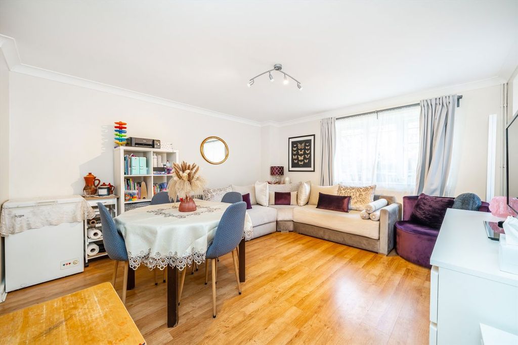 Property photo 2 of 5