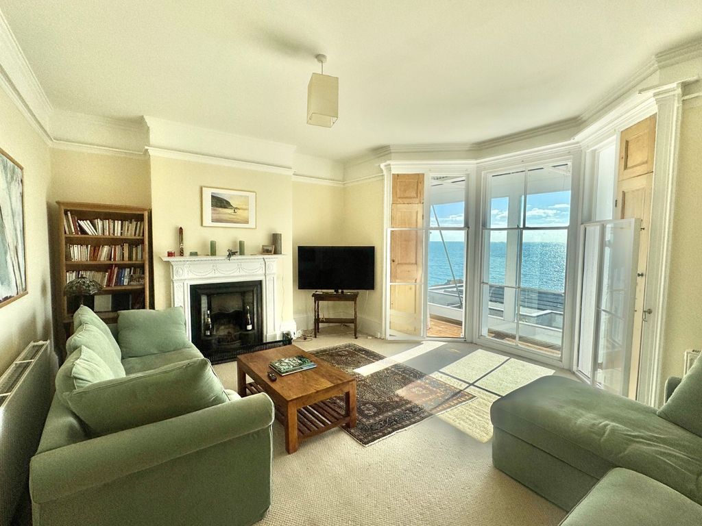 Property photo 3 of 24 Living Room