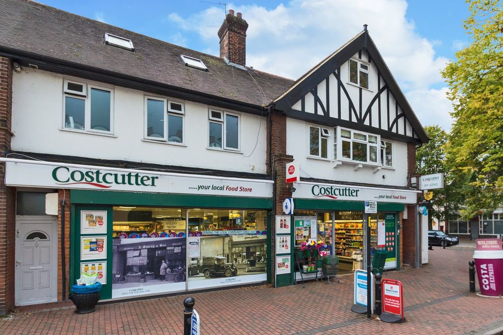 Property photo 1 of 12