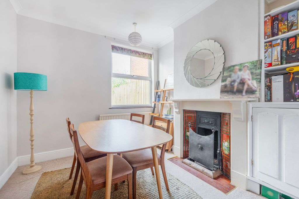 Property photo 3 of 30