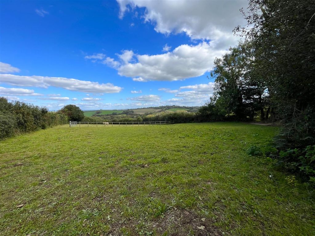 Property photo 2 of 28 Image00003.Jpeg