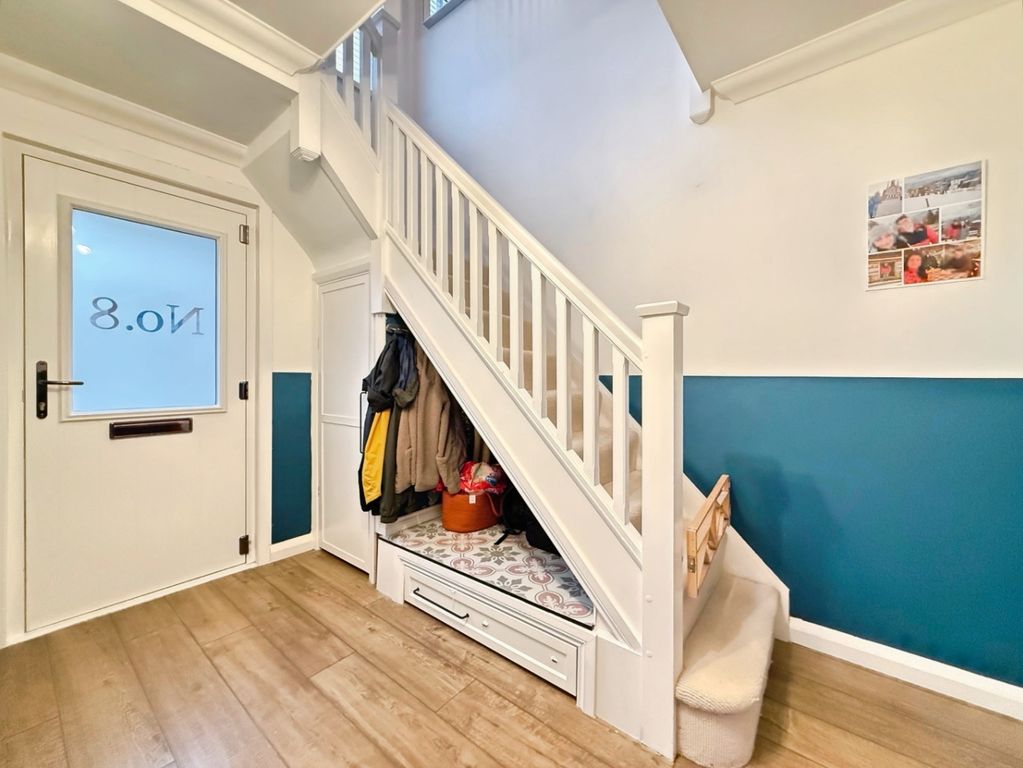 Property photo 2 of 29 4835655